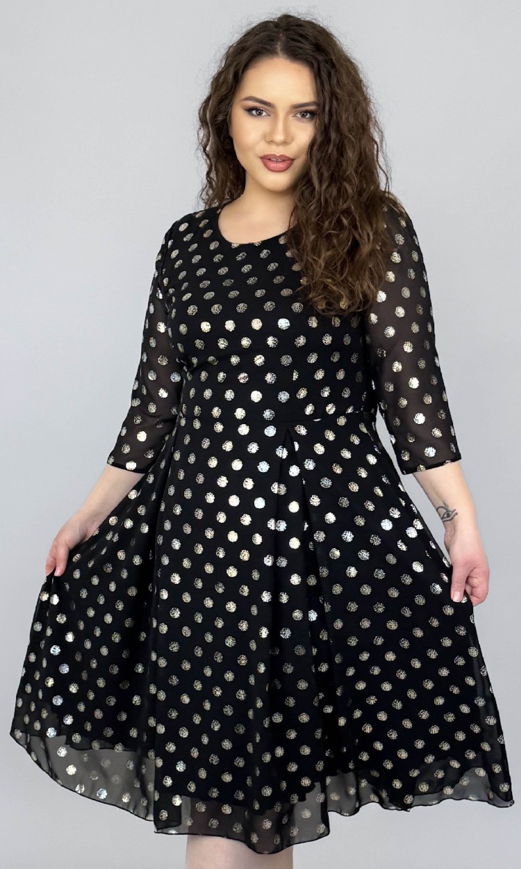 Rochie din voal in semiclos neagra cu imprimeu buline