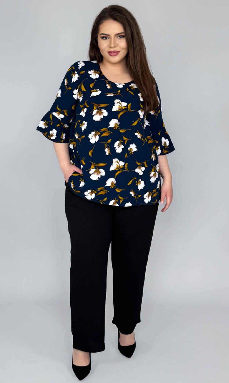 Compleu lejer cu bluza cu imprimeu floral bleumarin