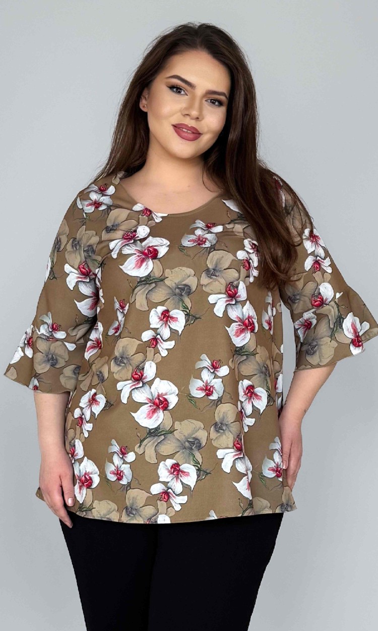 Bluza lejera cu imprimeu floral si volan la maneca crem