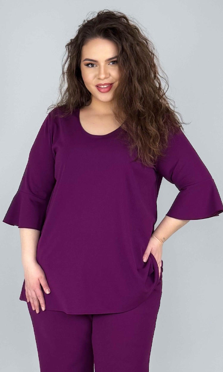 Bluza lejera cu volan la maneca