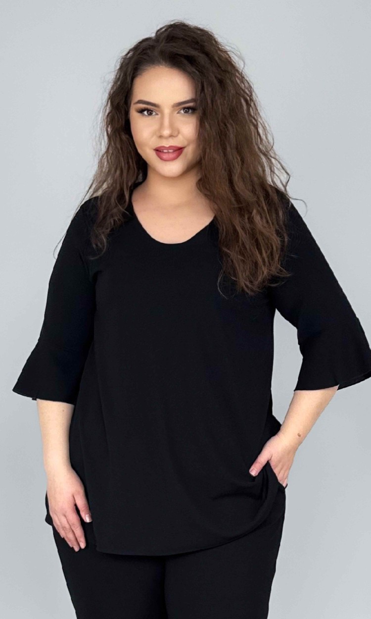 Bluza lejera cu volan la maneca