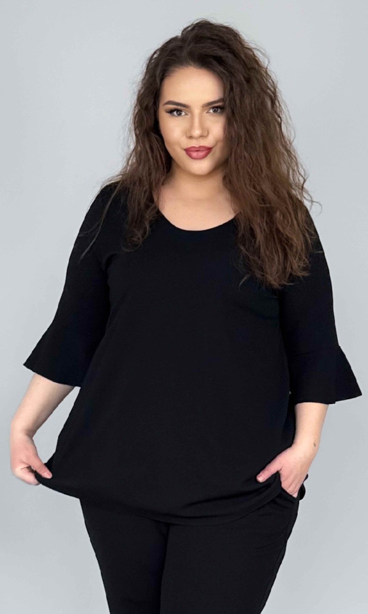 Bluza lejera cu volan la maneca