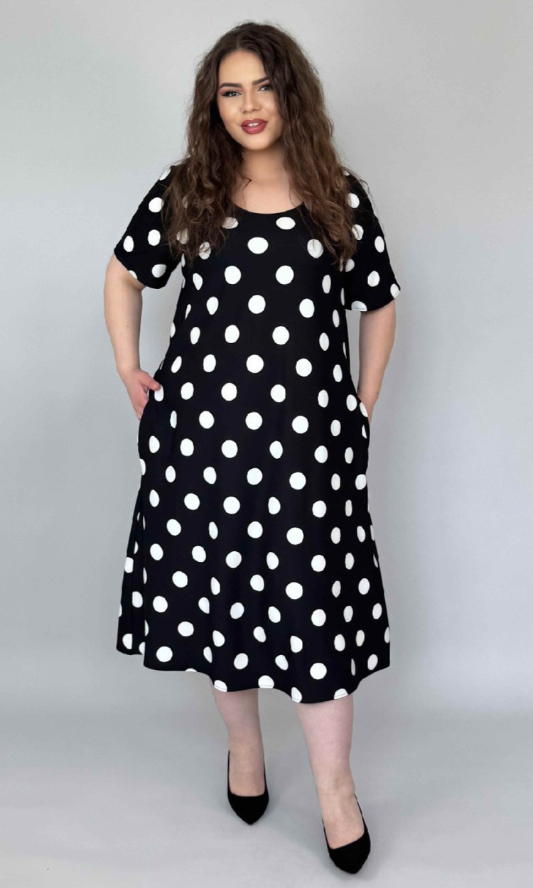 Rochie lejera cu buline